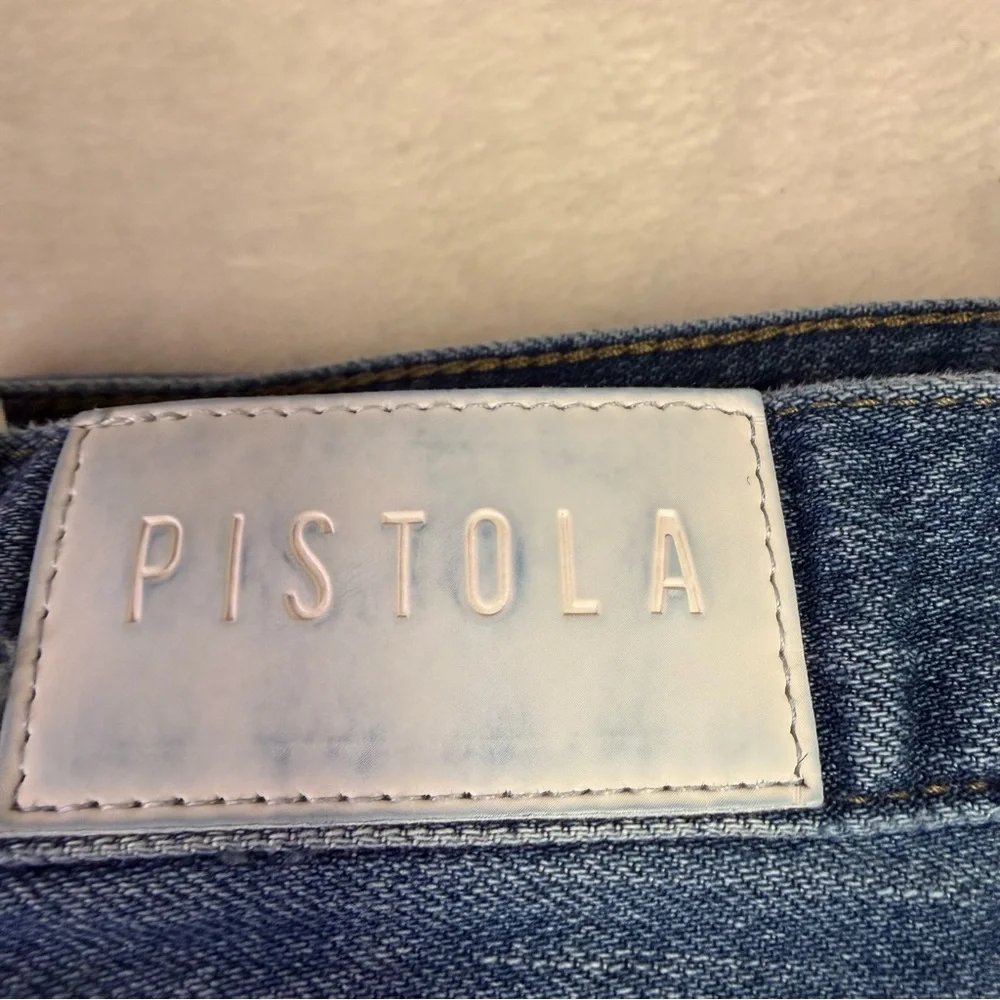 Pistola women’s size 29 straight leg Blue Denim Jeans button fly